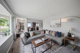 Living room - 2 Leicester Square, Winnipeg, MB R3J1B7 Photo 7