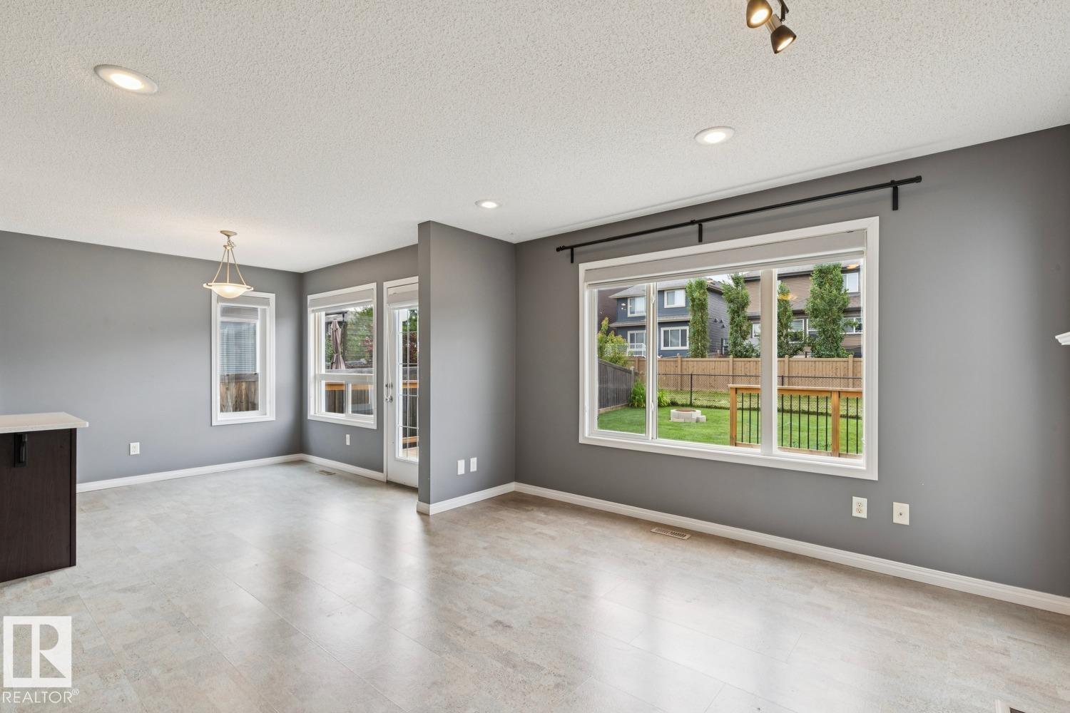 5935 18 AV SW - Image 9