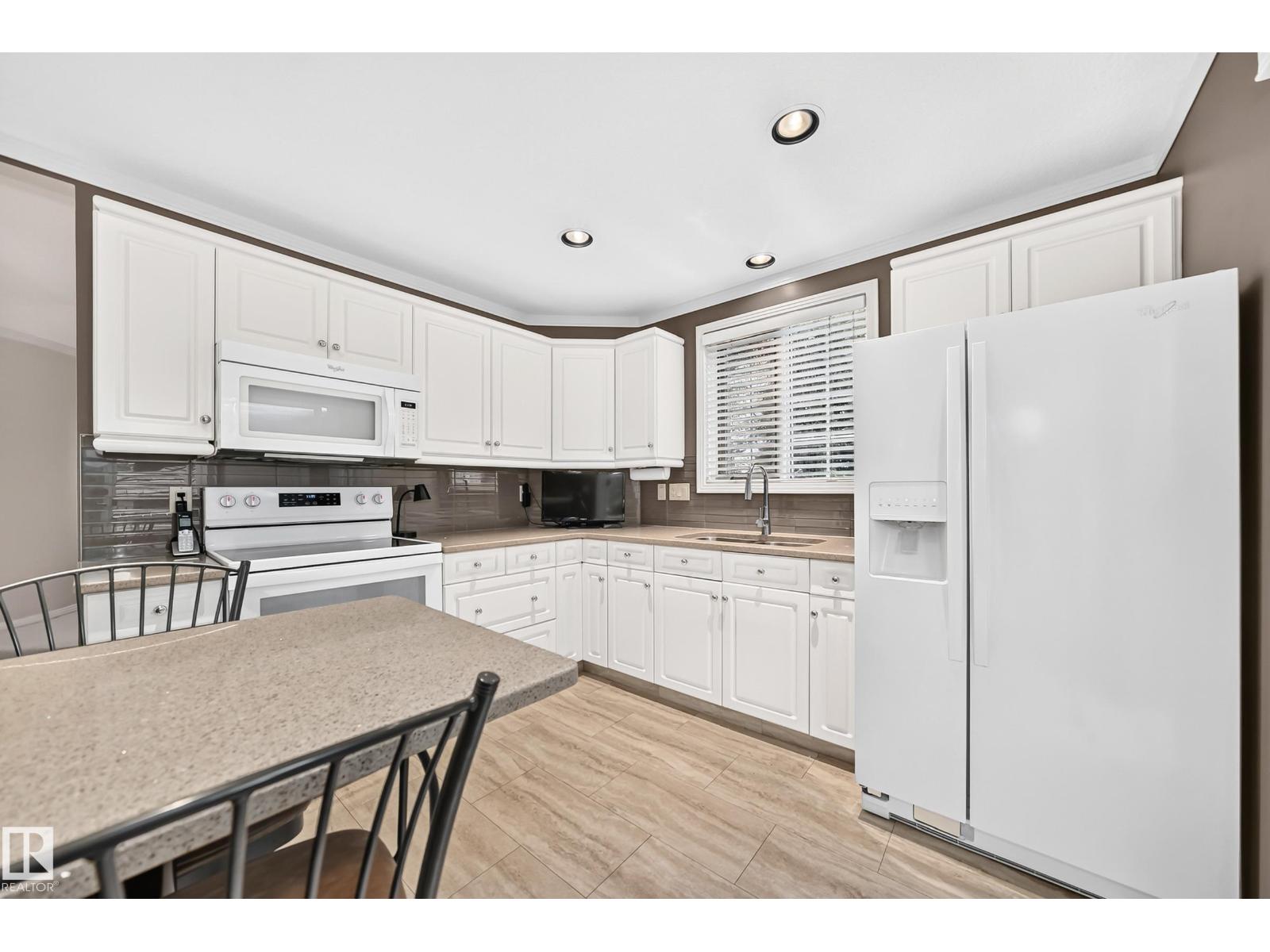 13003 124 Avenue NW - Photo 12