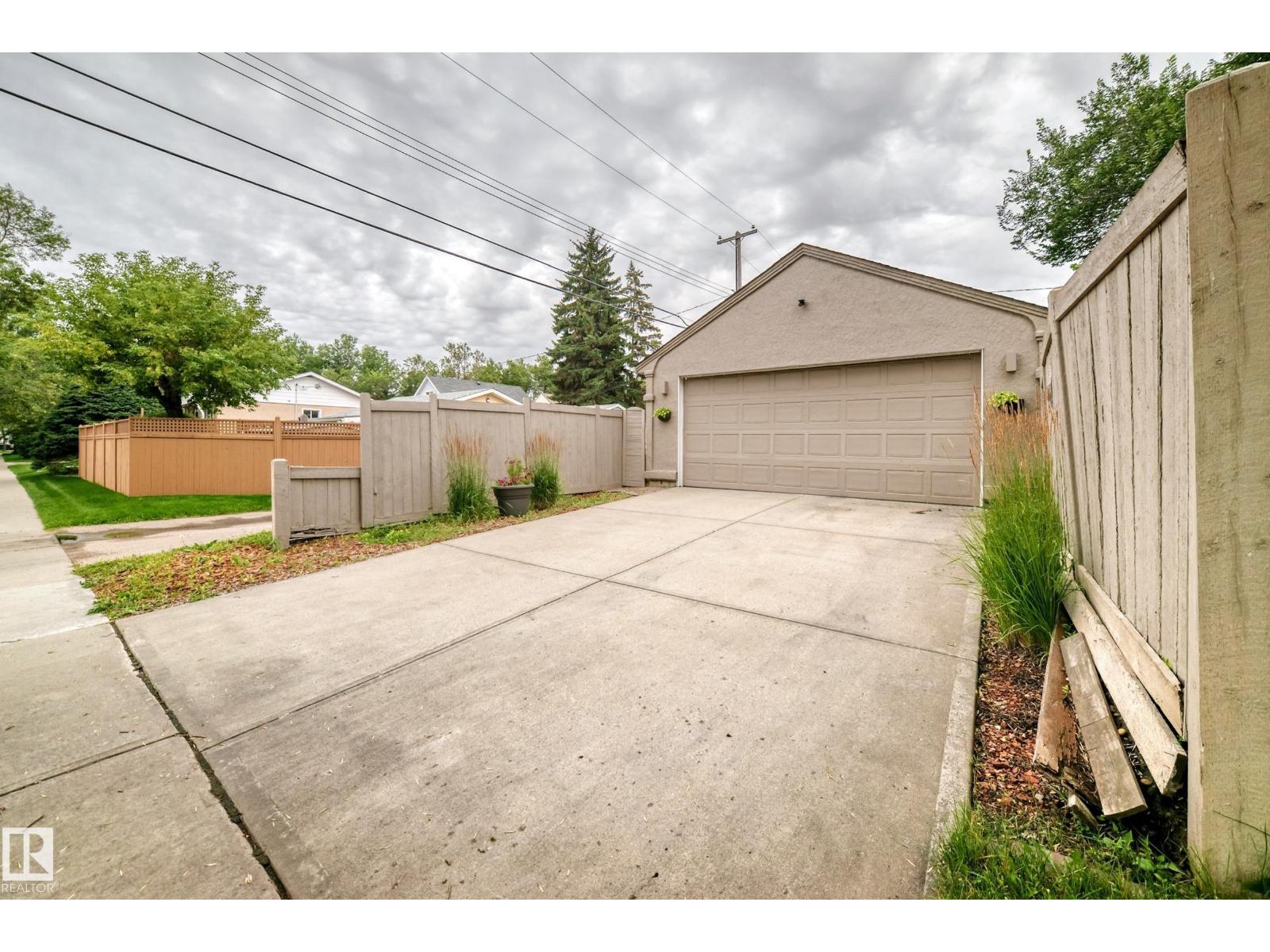 13003 124 Avenue NW - Photo 43