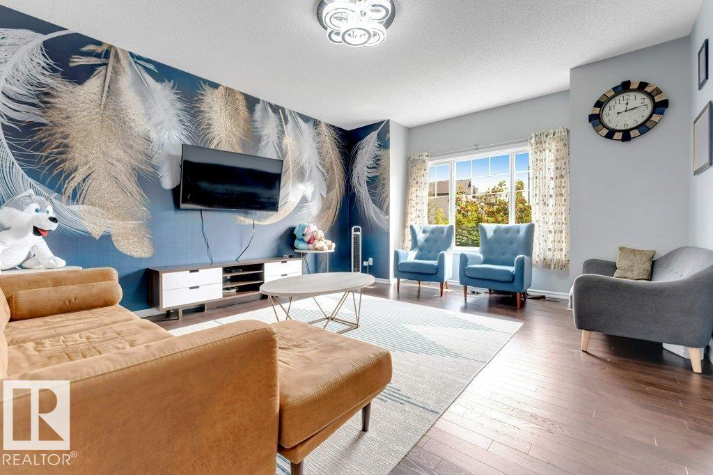 2436 18 AV NW - 6