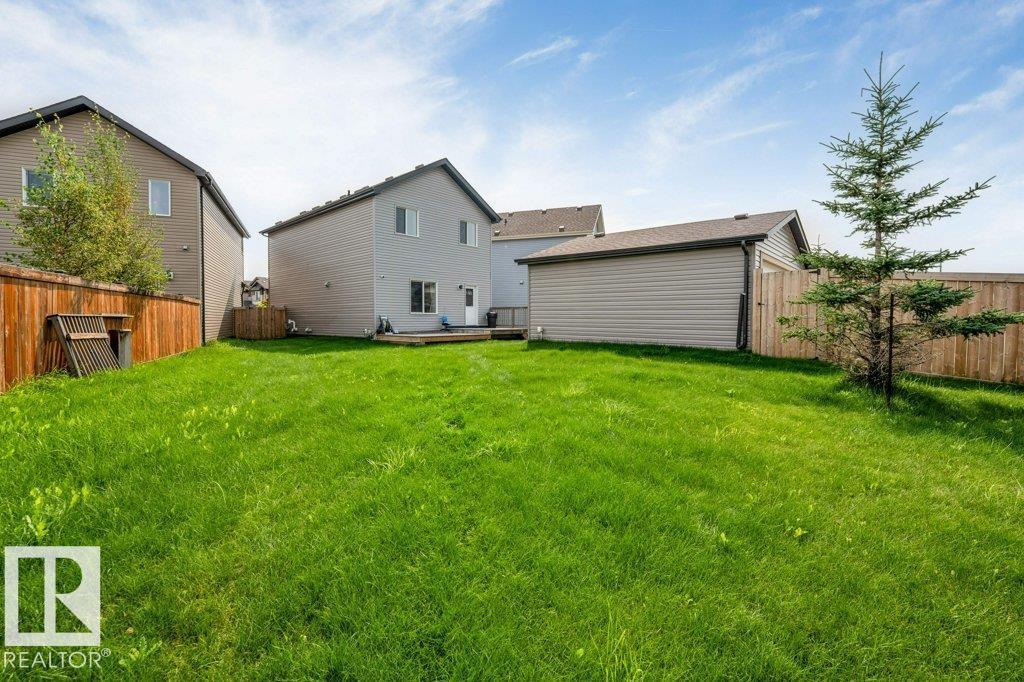 2436 18 AV NW - Image 29