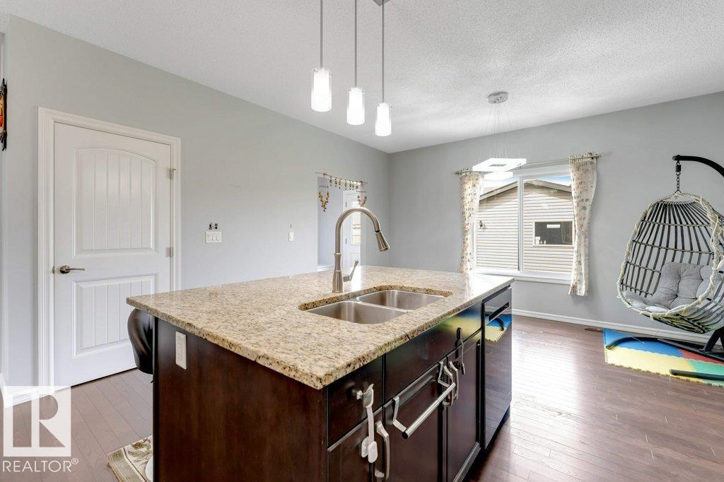 2436 18 AV NW - Image 13