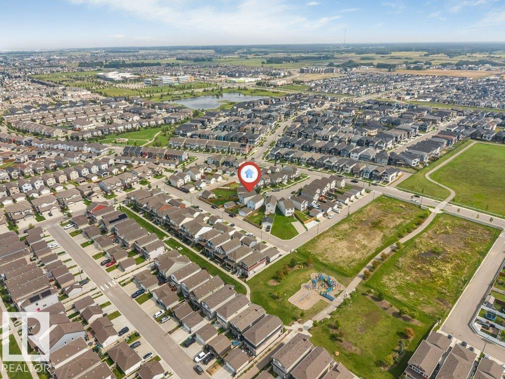 2436 18 AV NW - 34