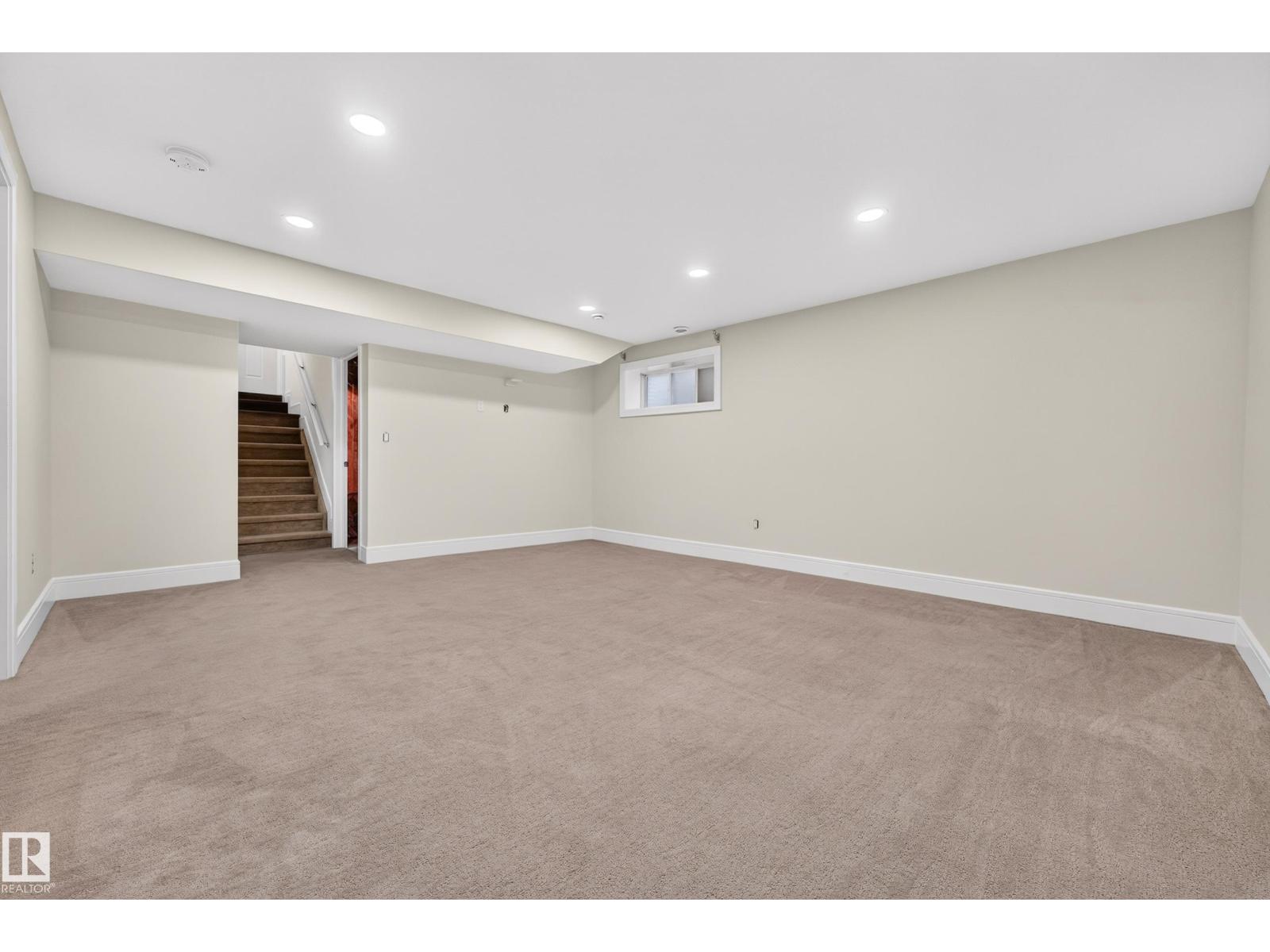 8226 180A Avenue NW - Photo 37