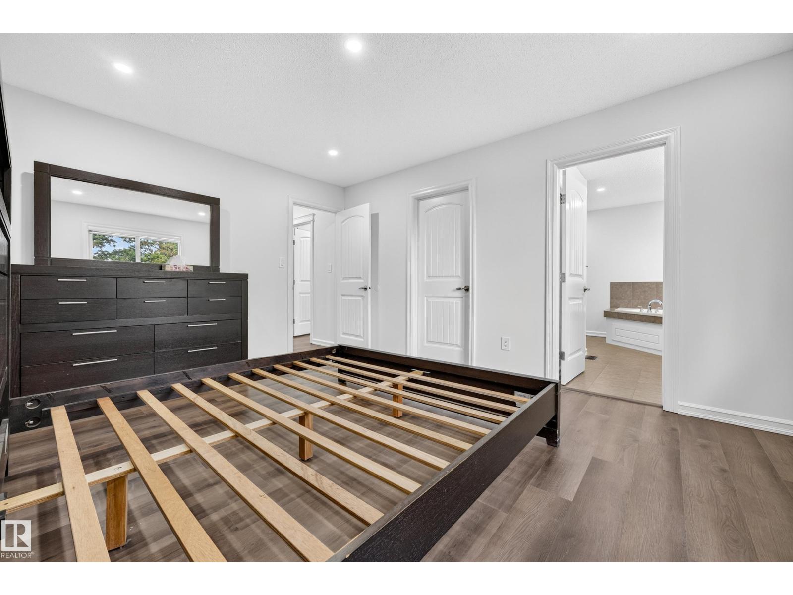 8226 180A Avenue NW - Photo 26