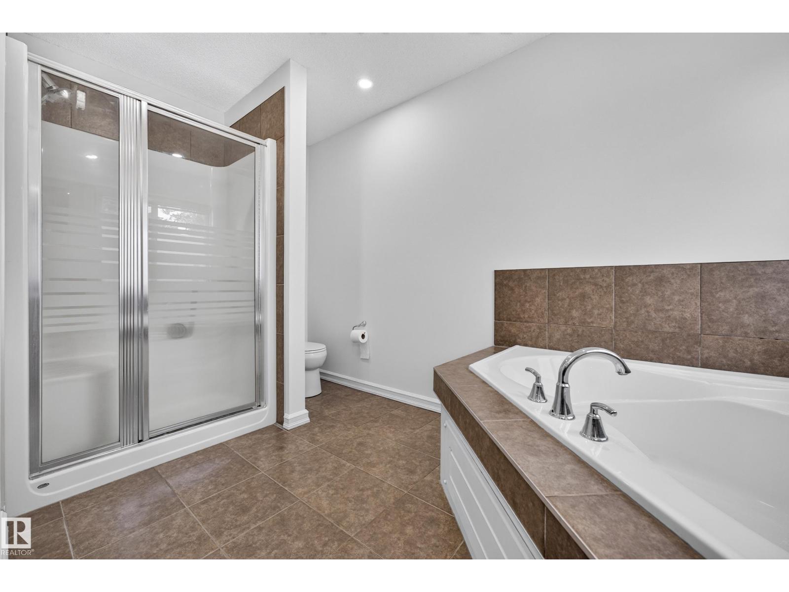 8226 180A Avenue NW - Photo 28