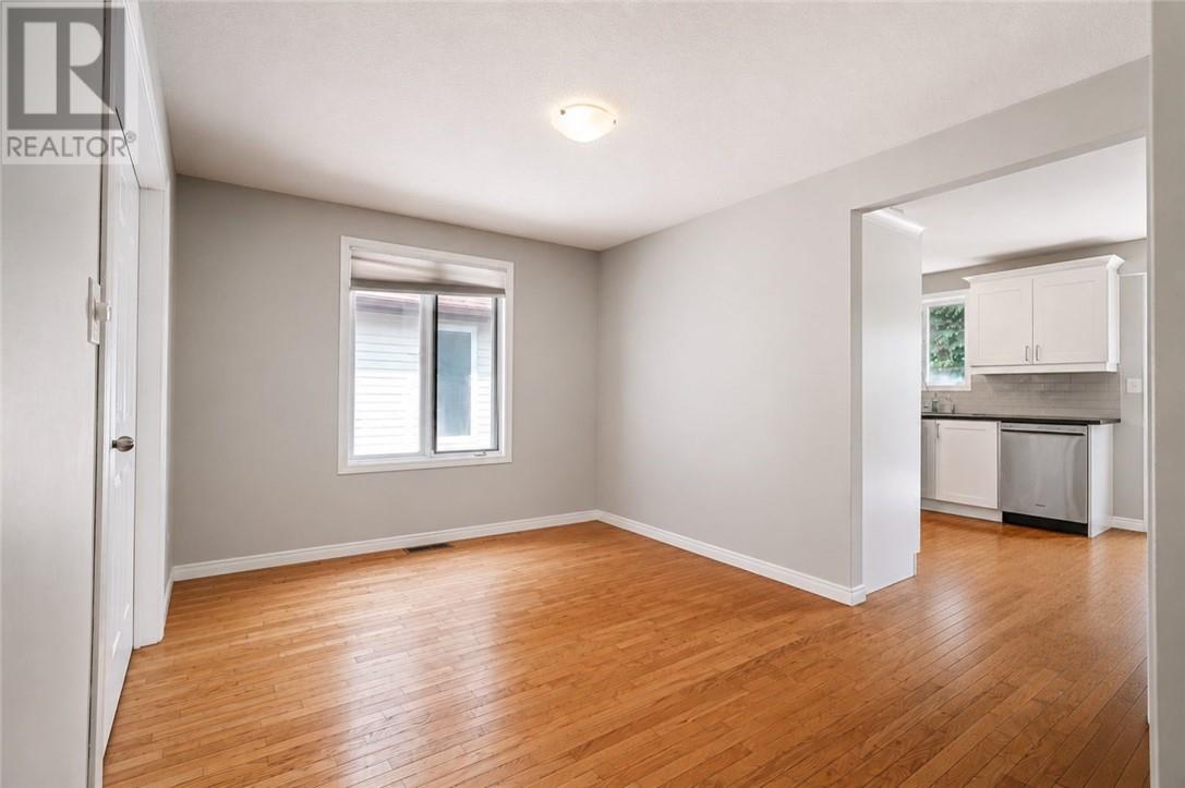 10 Dorchester Crescent - Image 5
