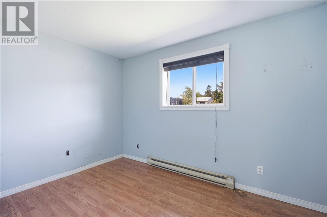 39 Draper Street W - Image 13