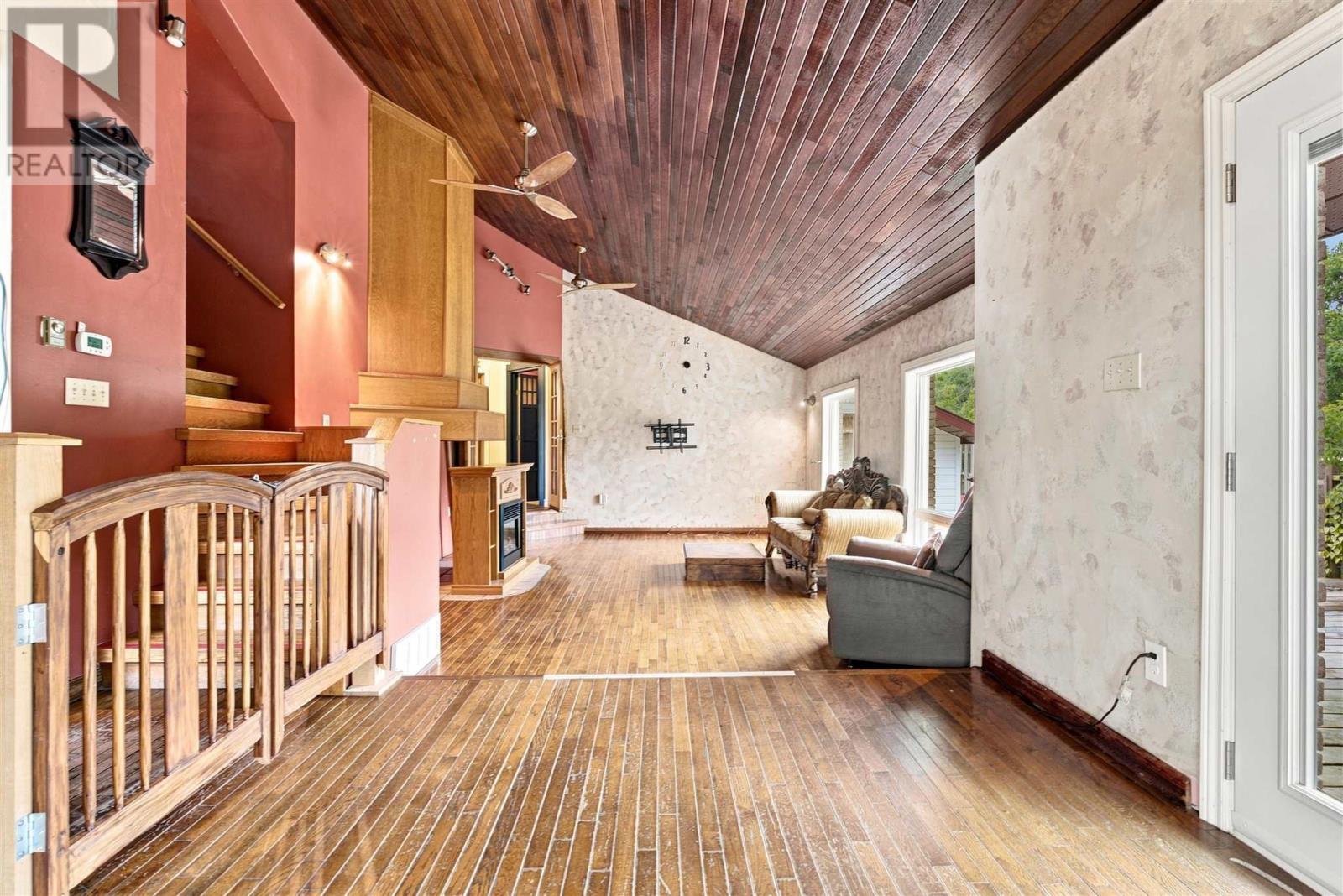 24 Dyke Street and 36 Hudson ST - 12