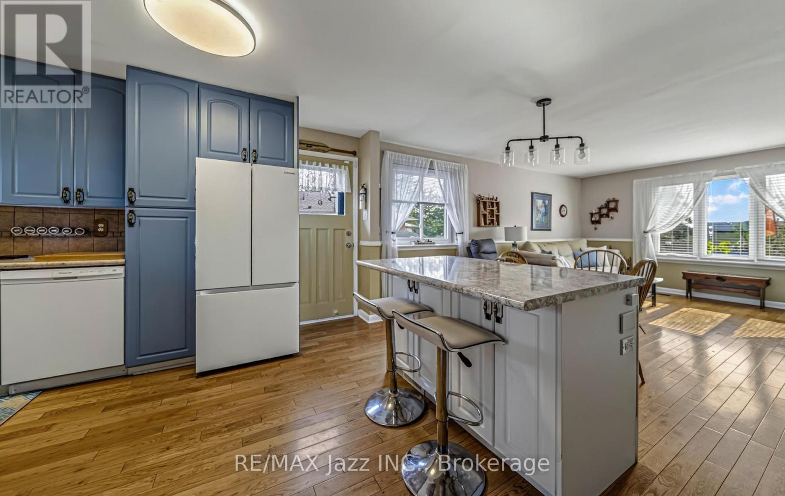 1481 EVANGELINE DRIVE - Image 3