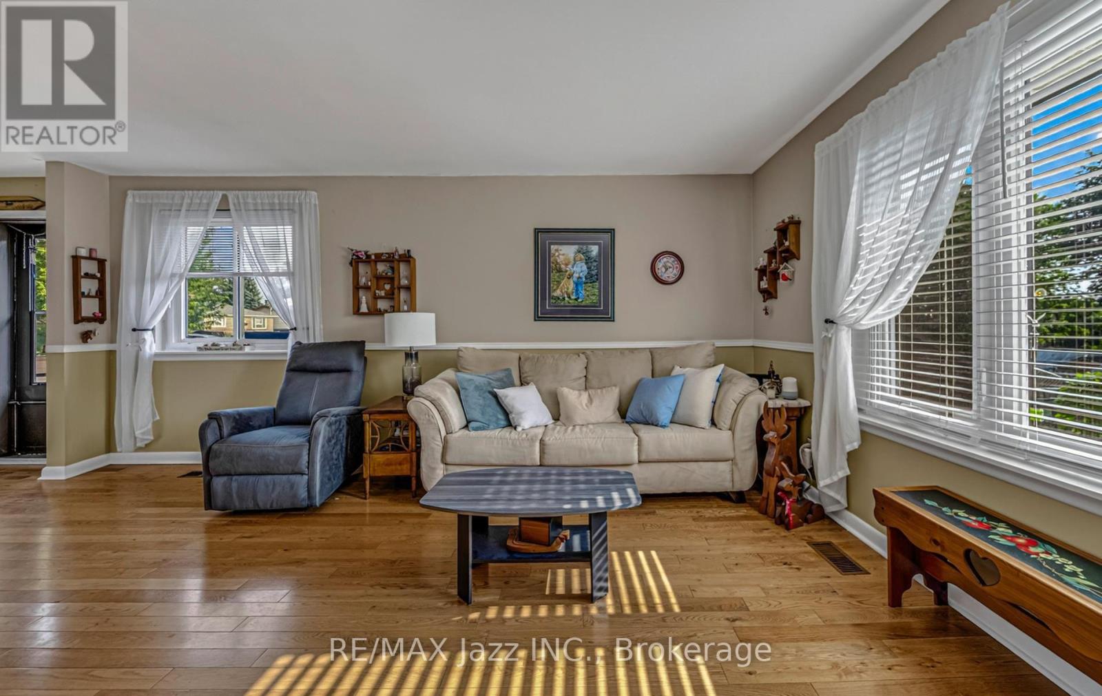 1481 EVANGELINE DRIVE - 7