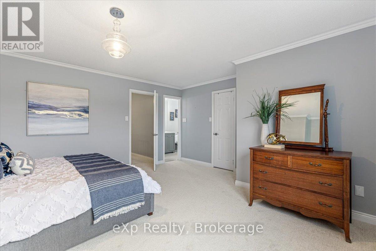 1067 MAURY CRESCENT - Image 31