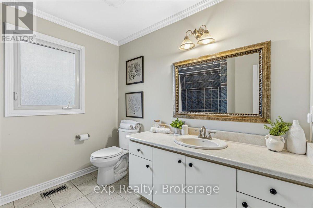 1067 MAURY CRESCENT - Image 40
