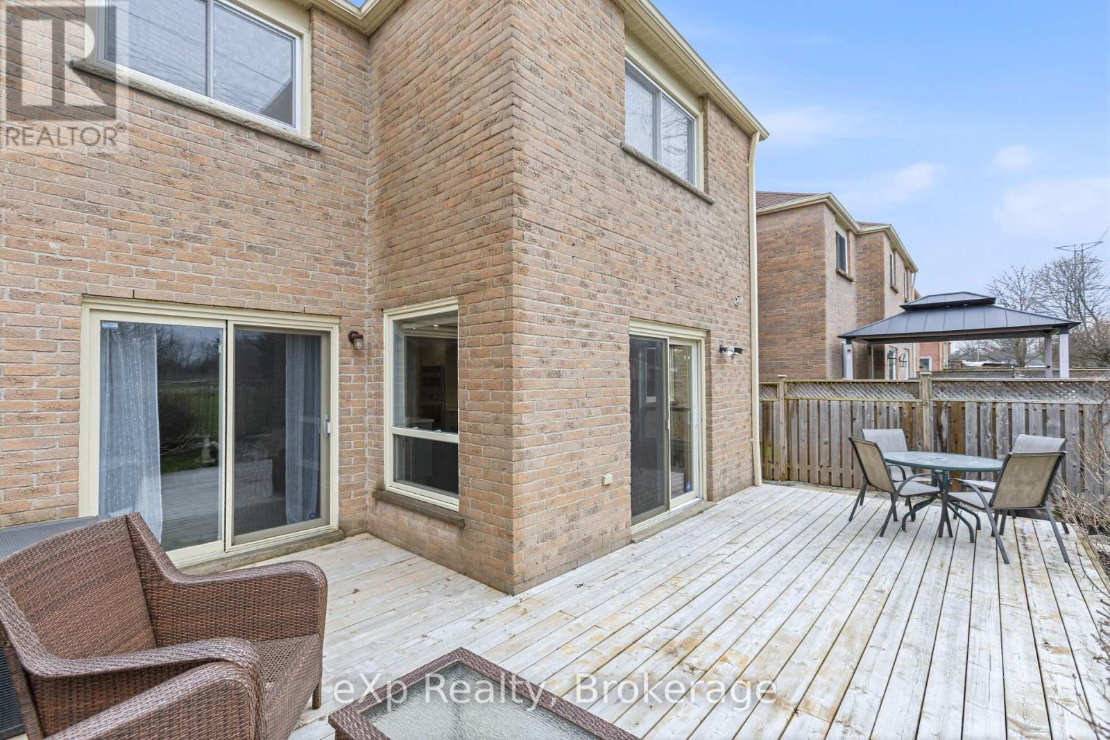 1067 MAURY CRESCENT - Image 45