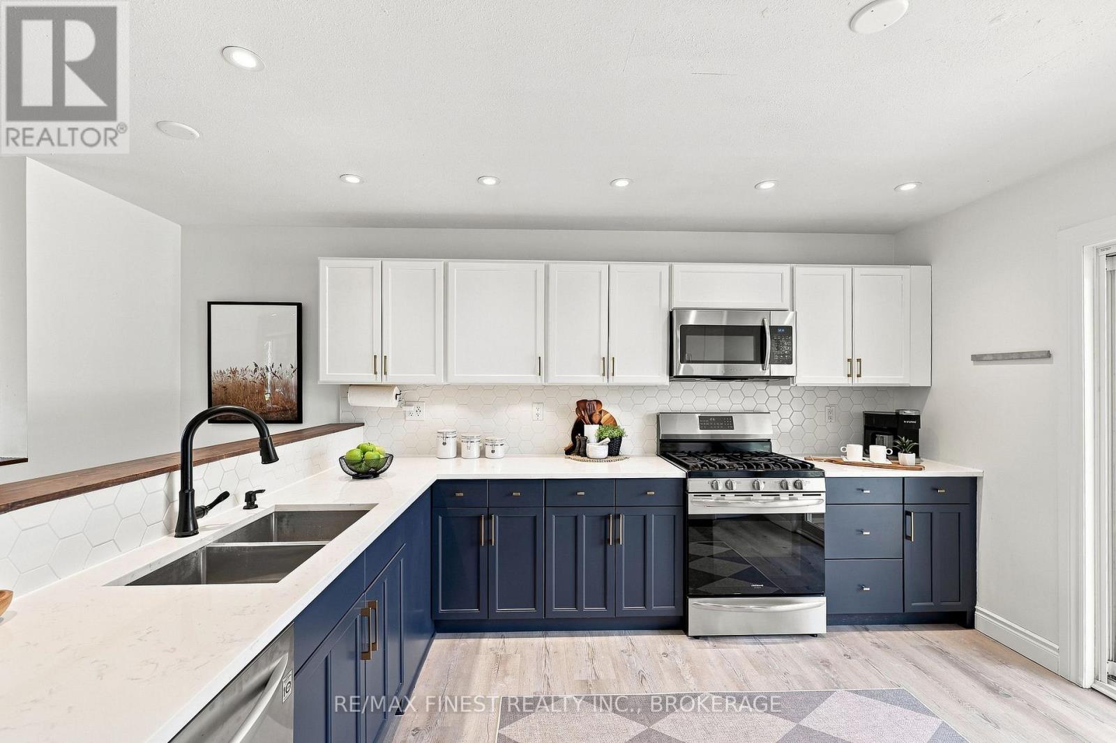 3420 ROUND LAKE ROAD - Image 11