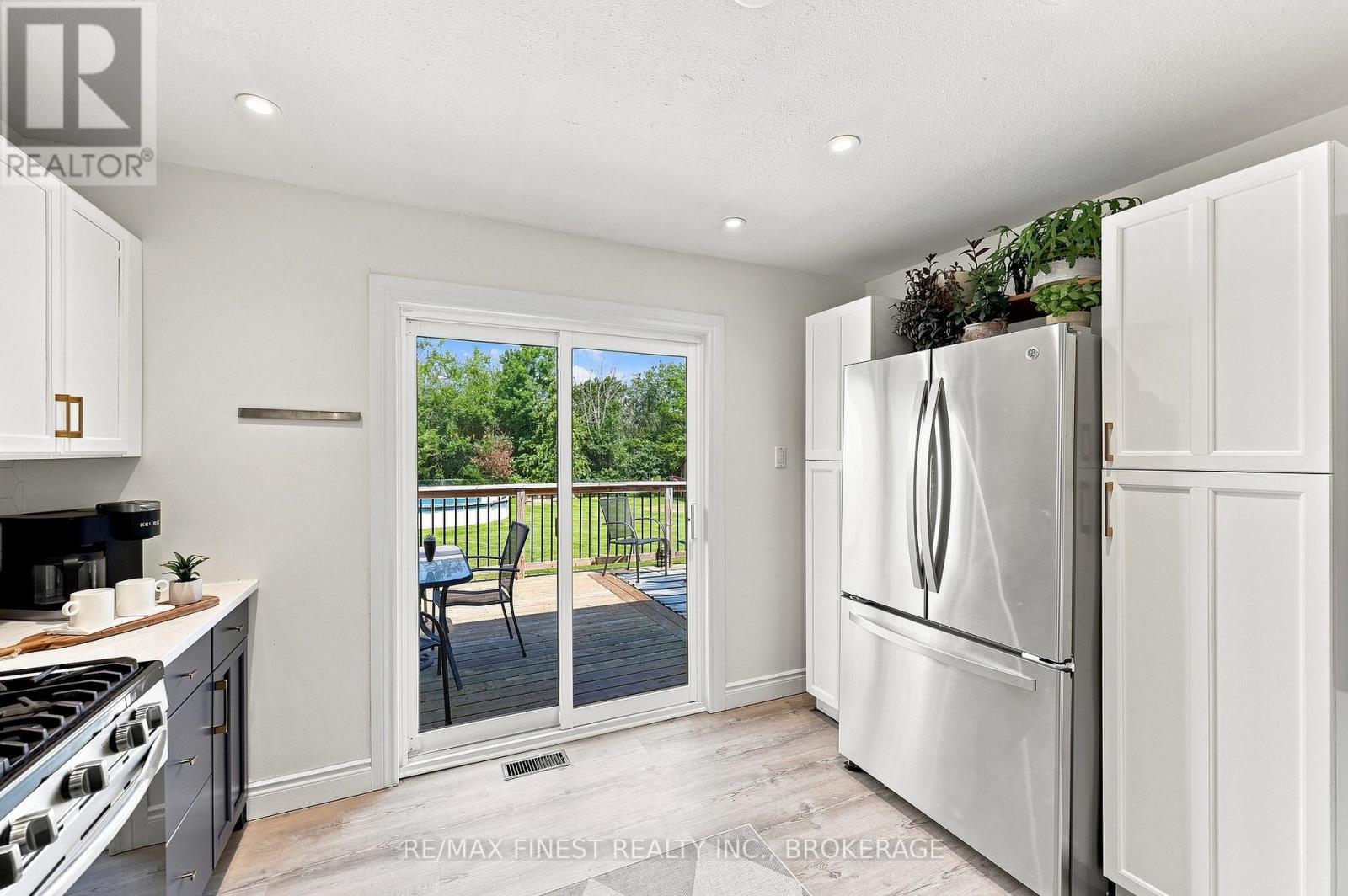 3420 ROUND LAKE ROAD - Image 12