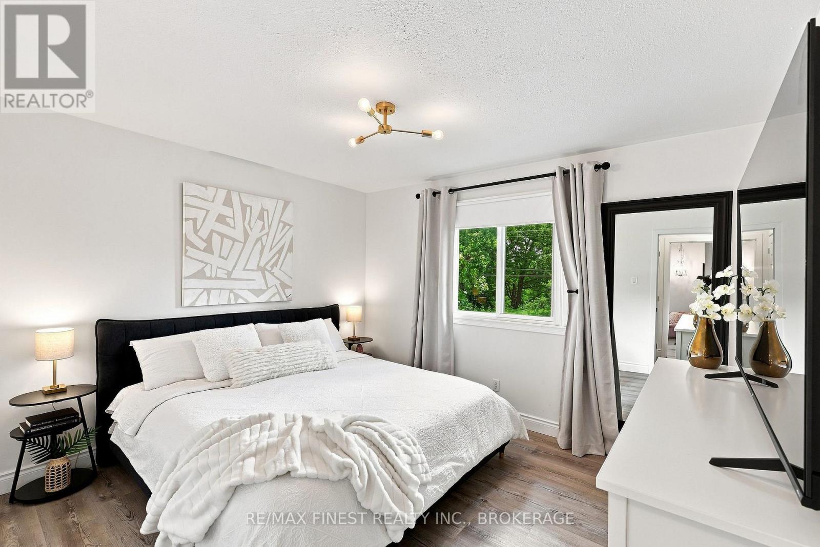 3420 ROUND LAKE ROAD - Image 18