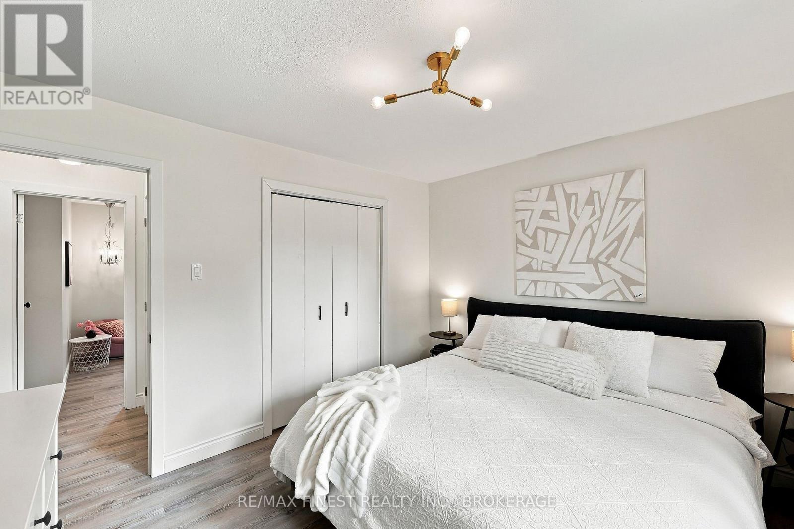 3420 ROUND LAKE ROAD - 19