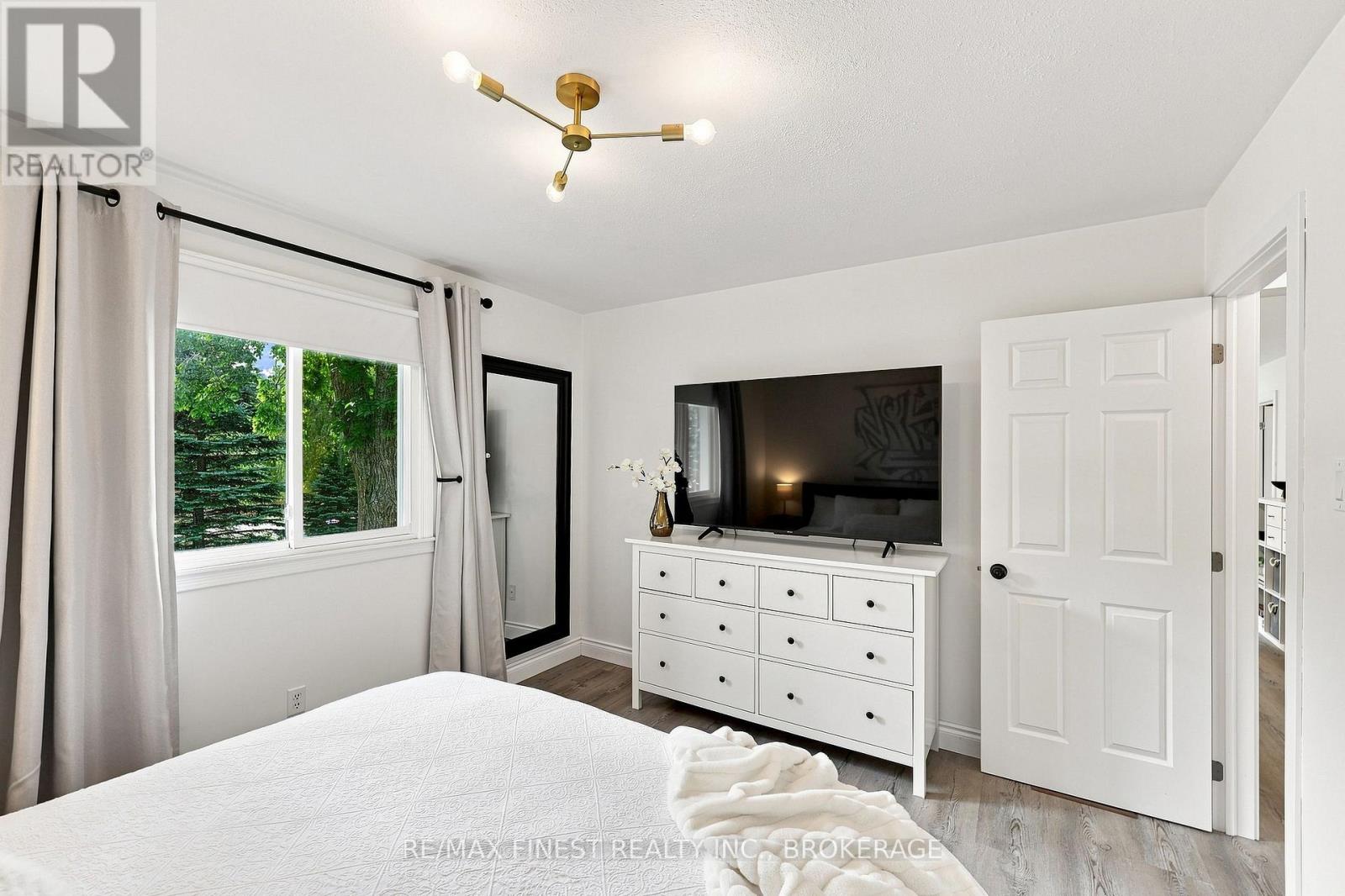 3420 ROUND LAKE ROAD - Image 20
