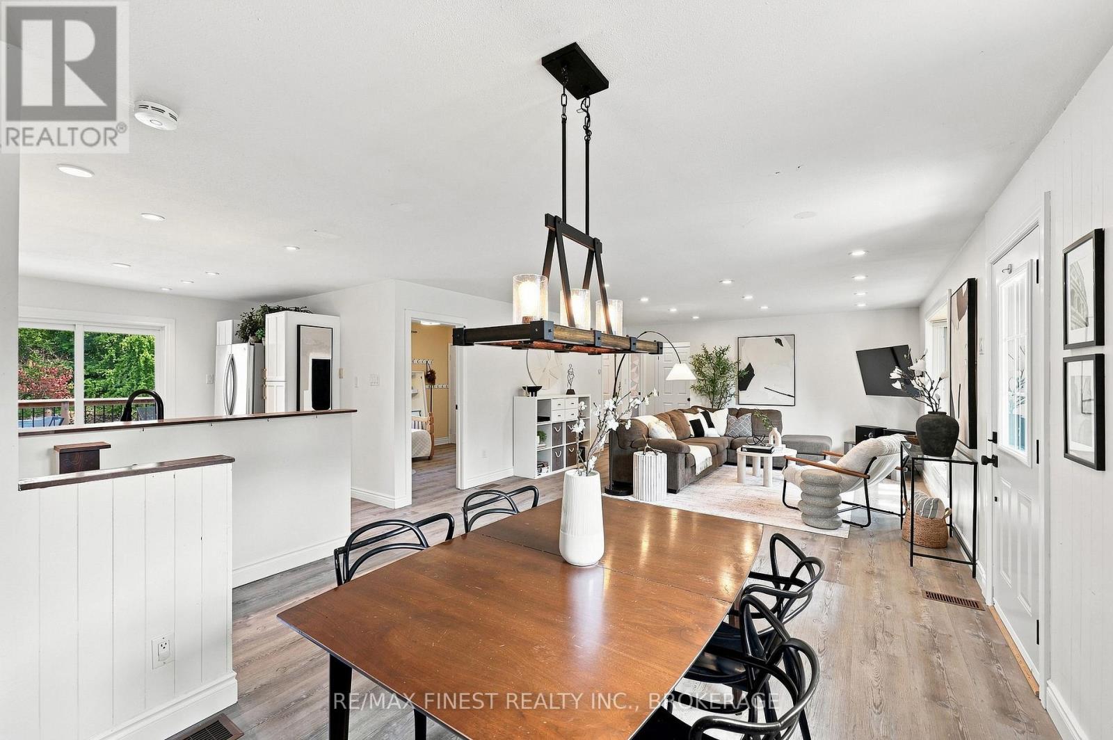 3420 ROUND LAKE ROAD - Image 9