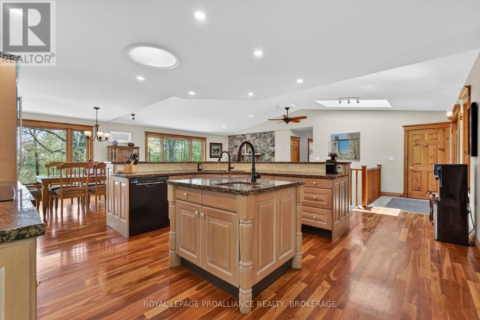 4362 SILLS BAY ROAD - Image 10