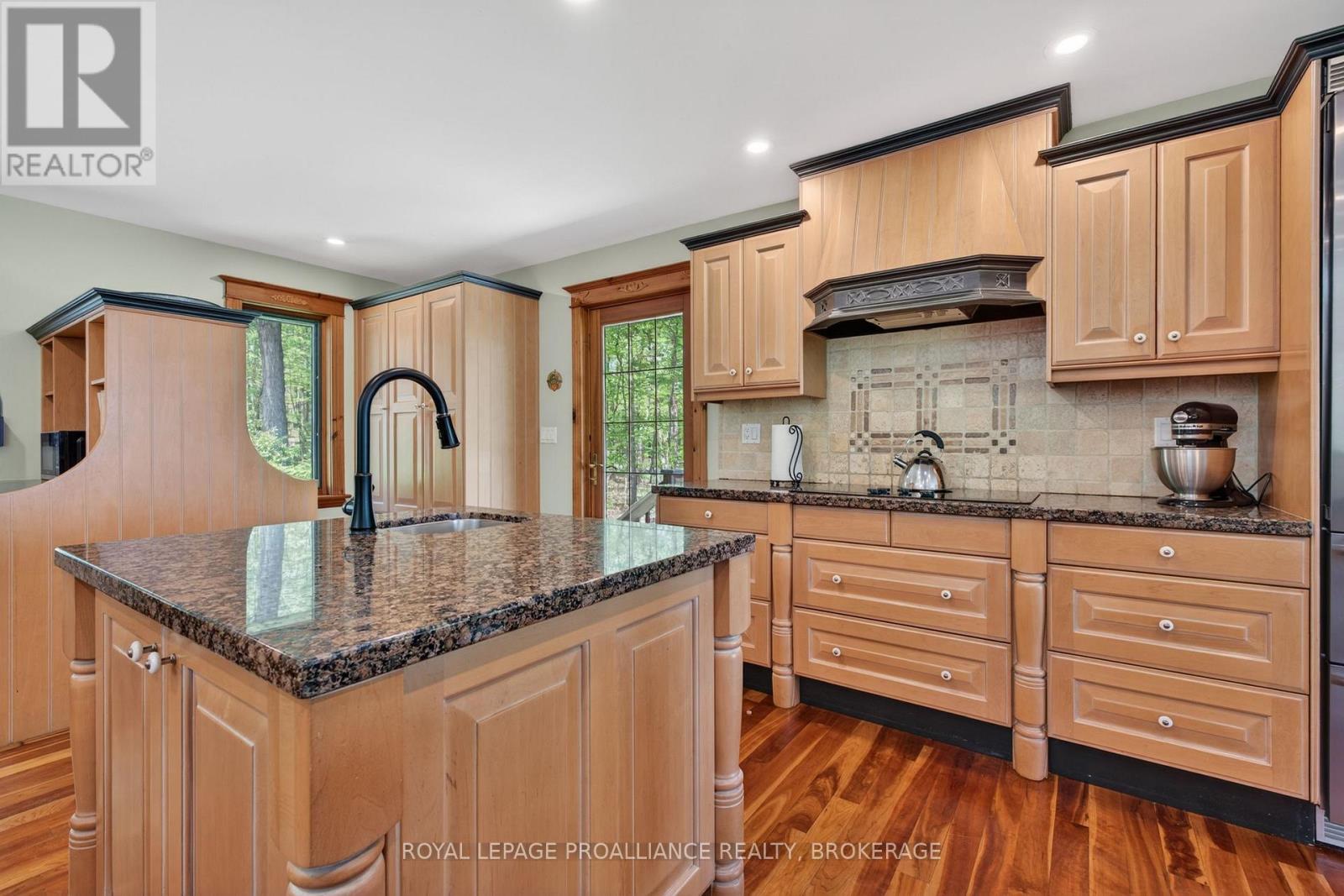4362 SILLS BAY ROAD - Image 12