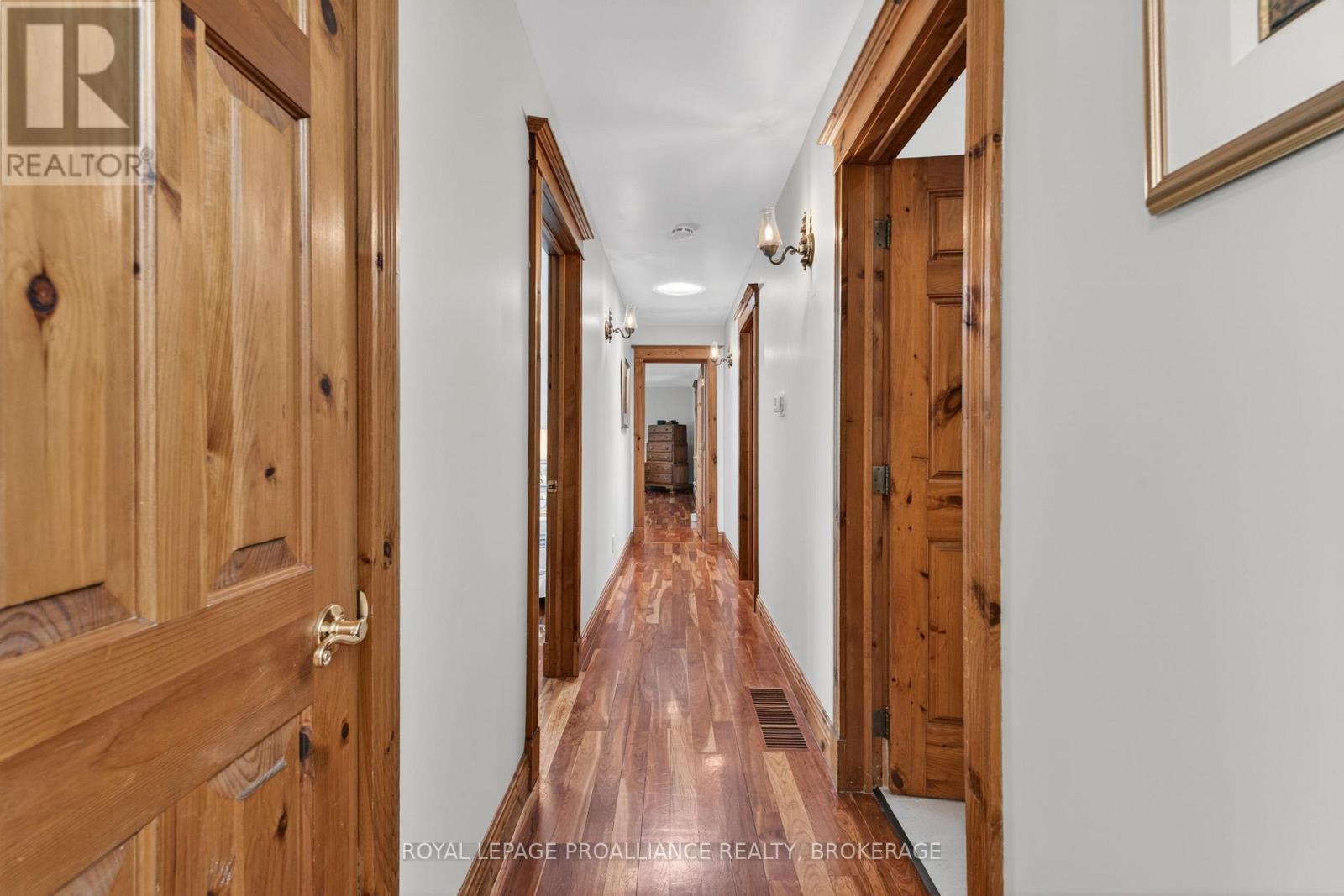 4362 SILLS BAY ROAD - Image 14