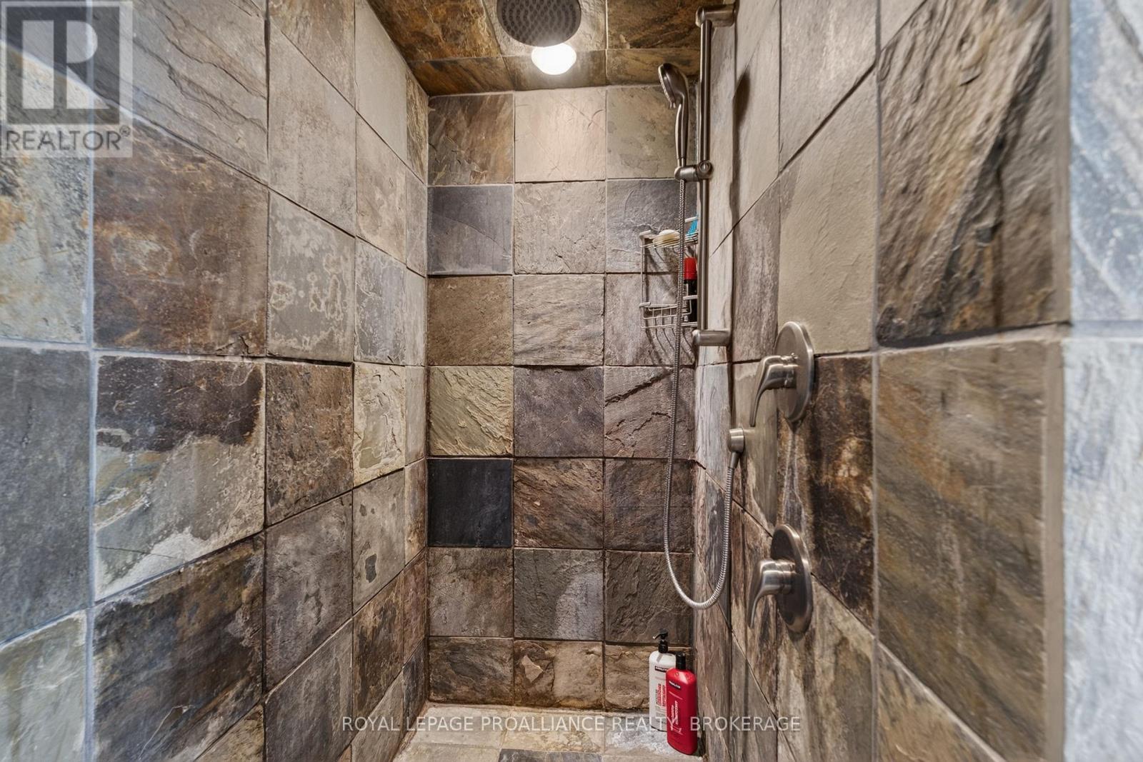 4362 SILLS BAY ROAD - Image 22