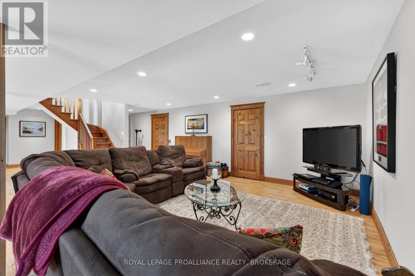 4362 SILLS BAY ROAD - Image 27