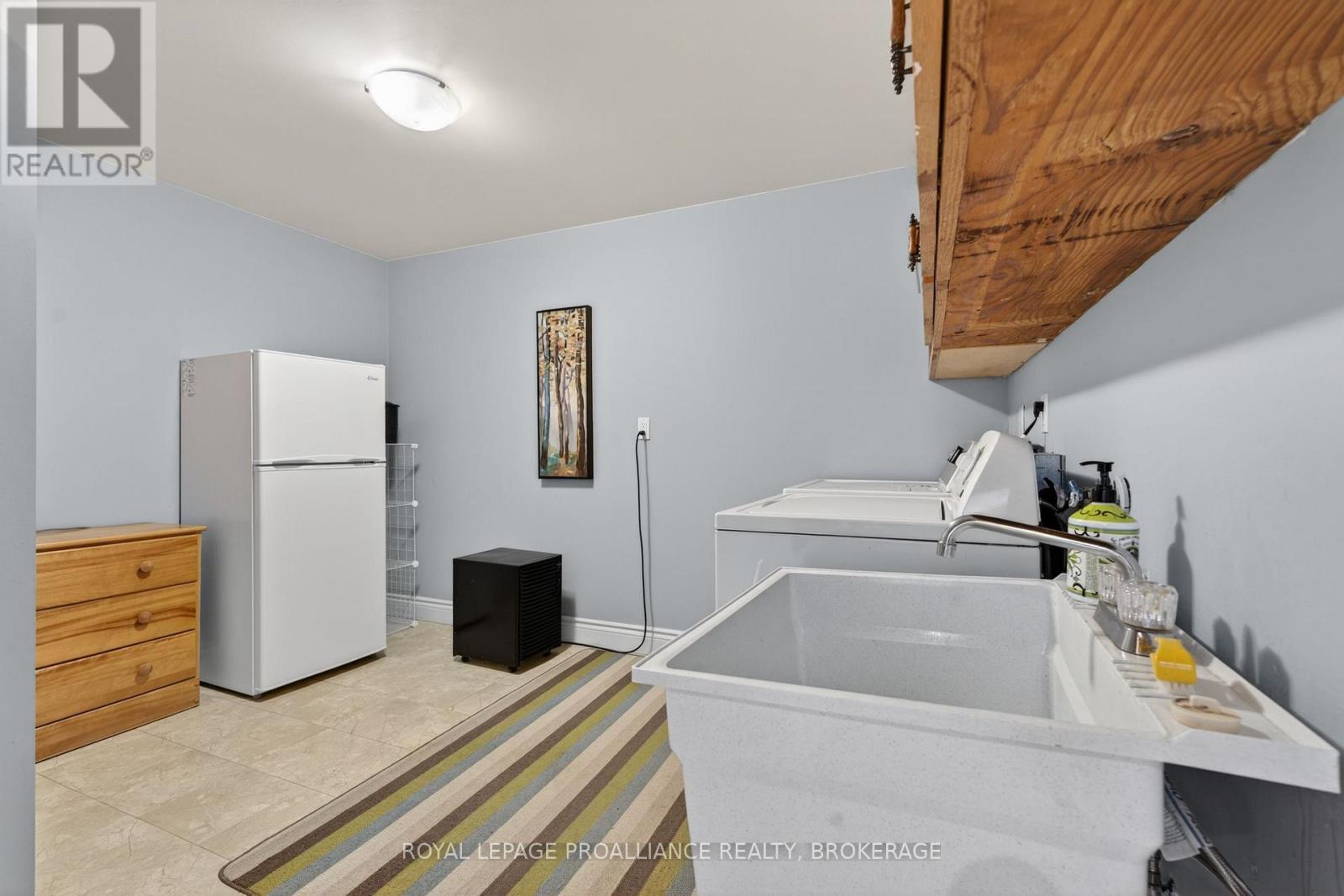 4362 SILLS BAY ROAD - Image 31