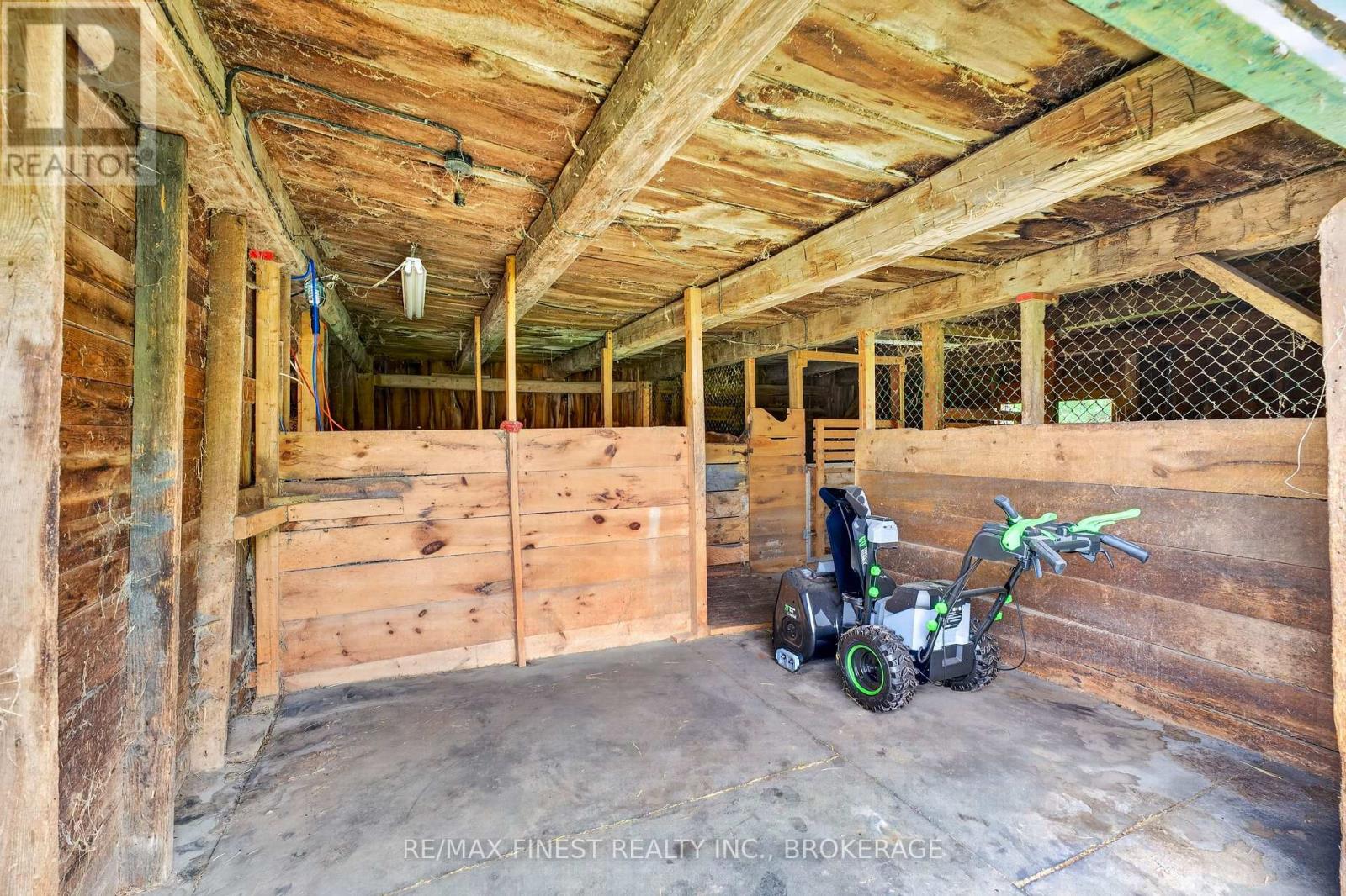 607 FITCHETT ROAD - Image 28