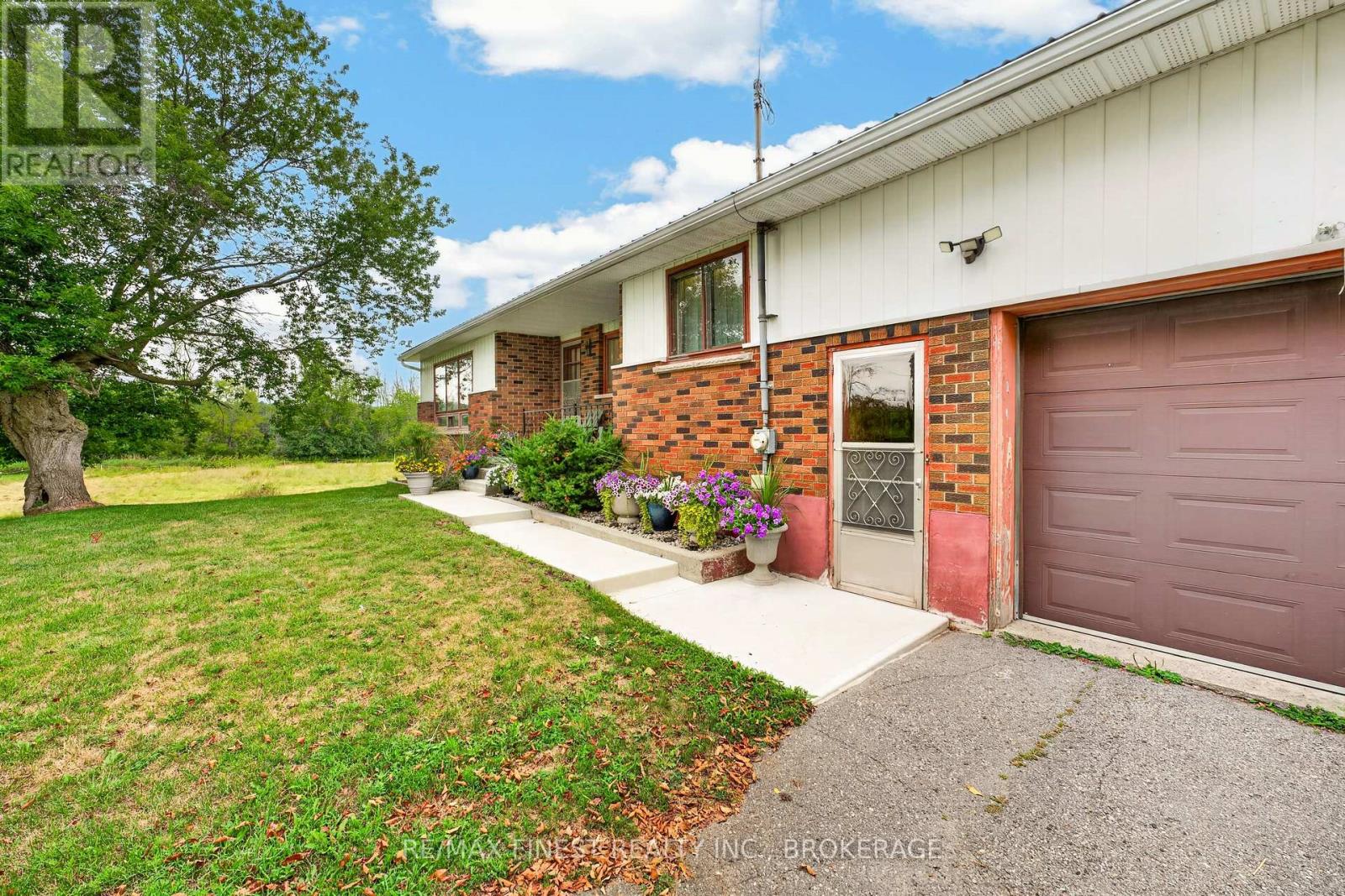 607 FITCHETT ROAD - Image 3