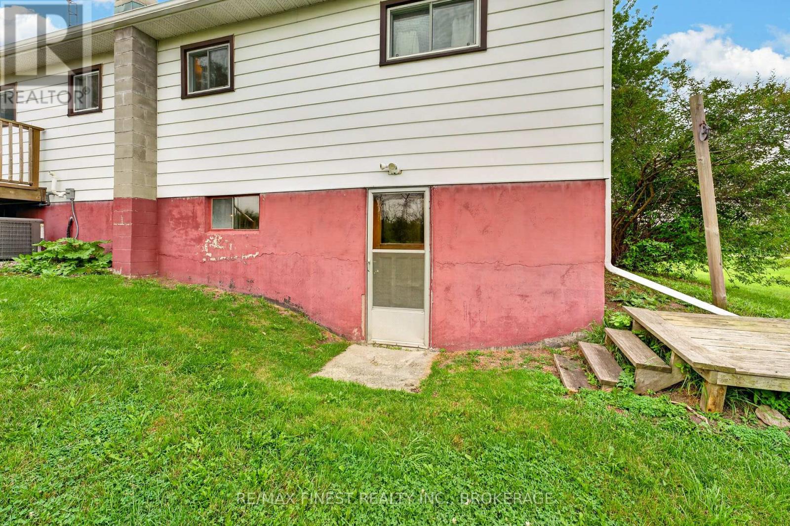 607 FITCHETT ROAD - Image 32