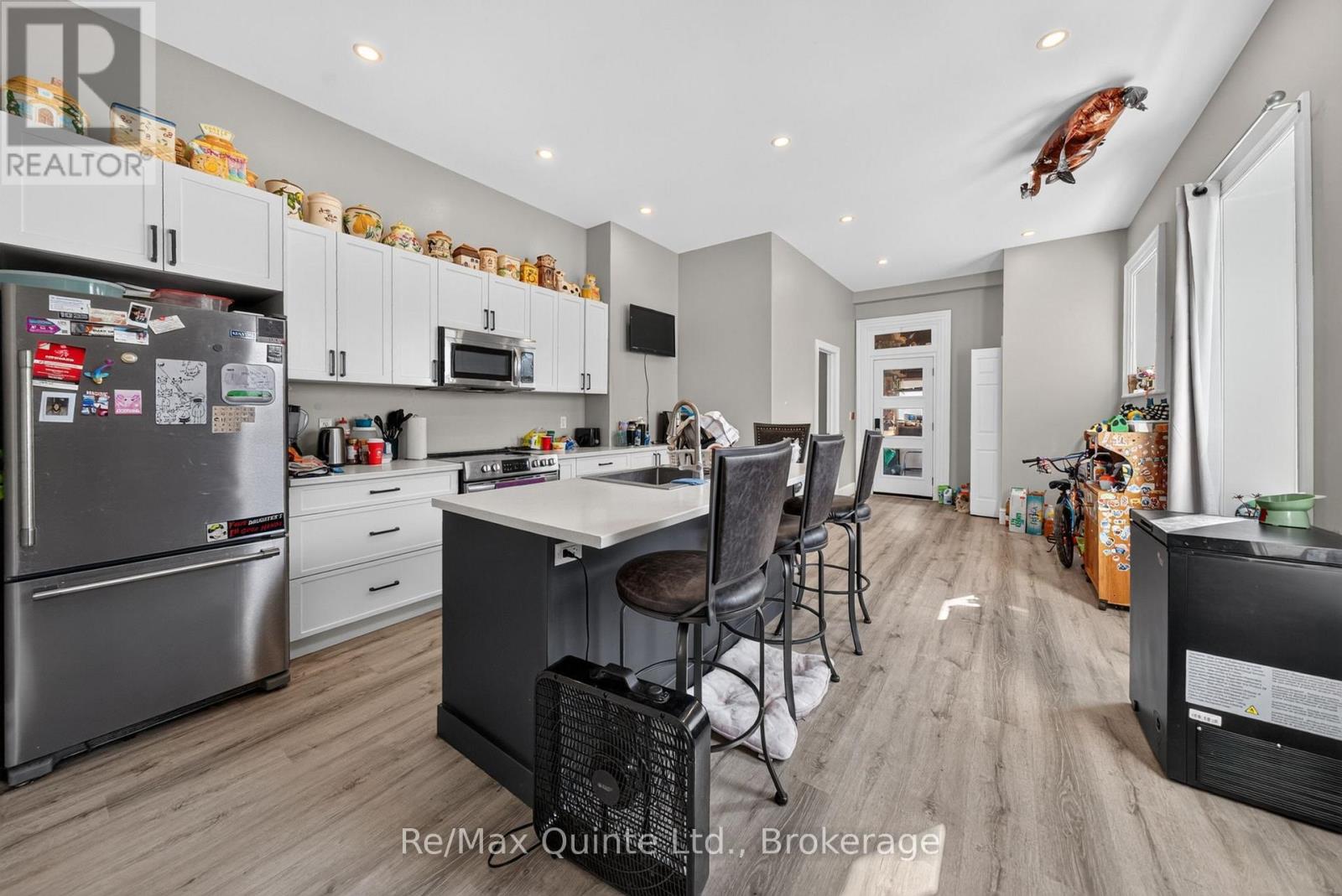 205 CHARLES STREET - 21