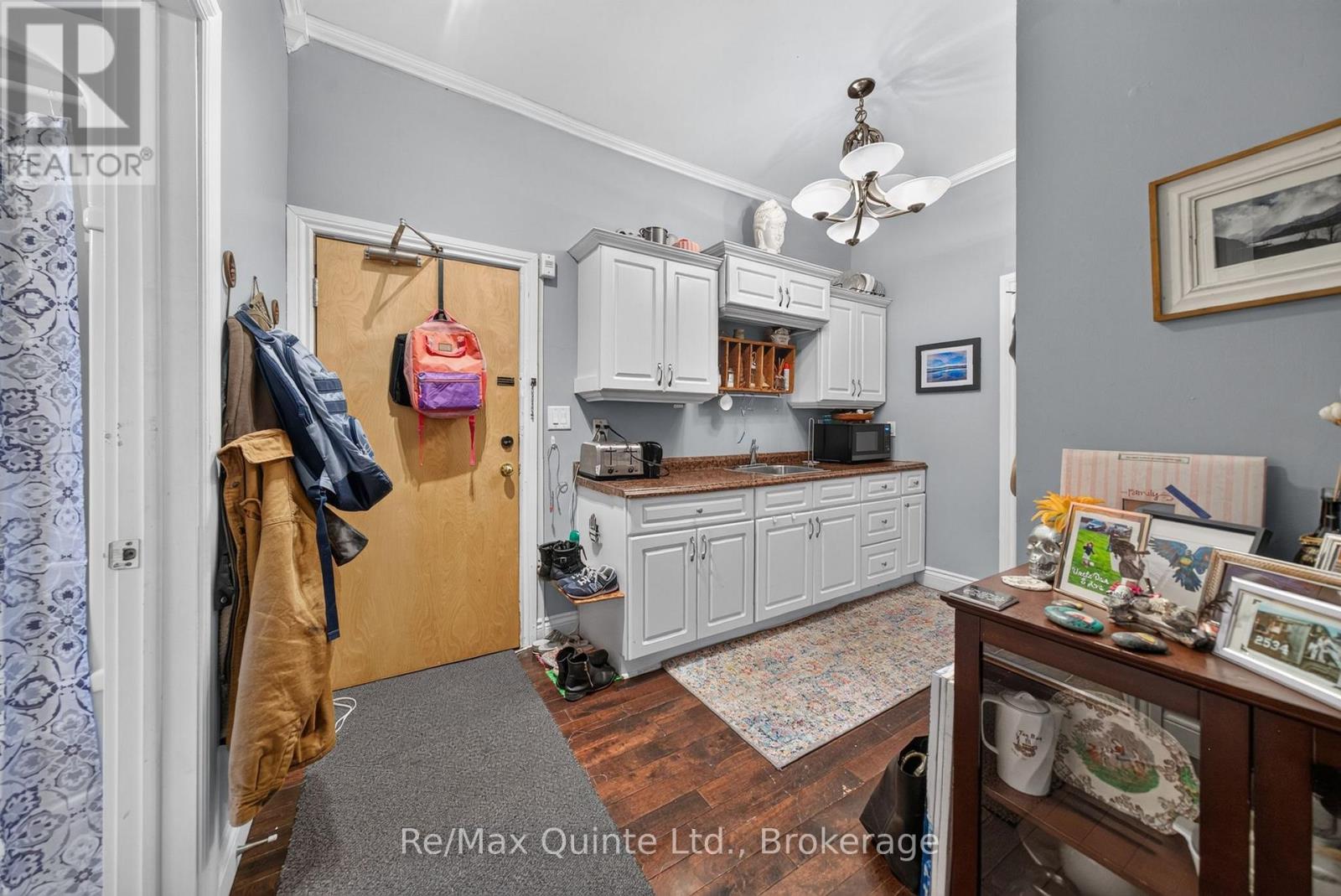 205 CHARLES STREET - 43