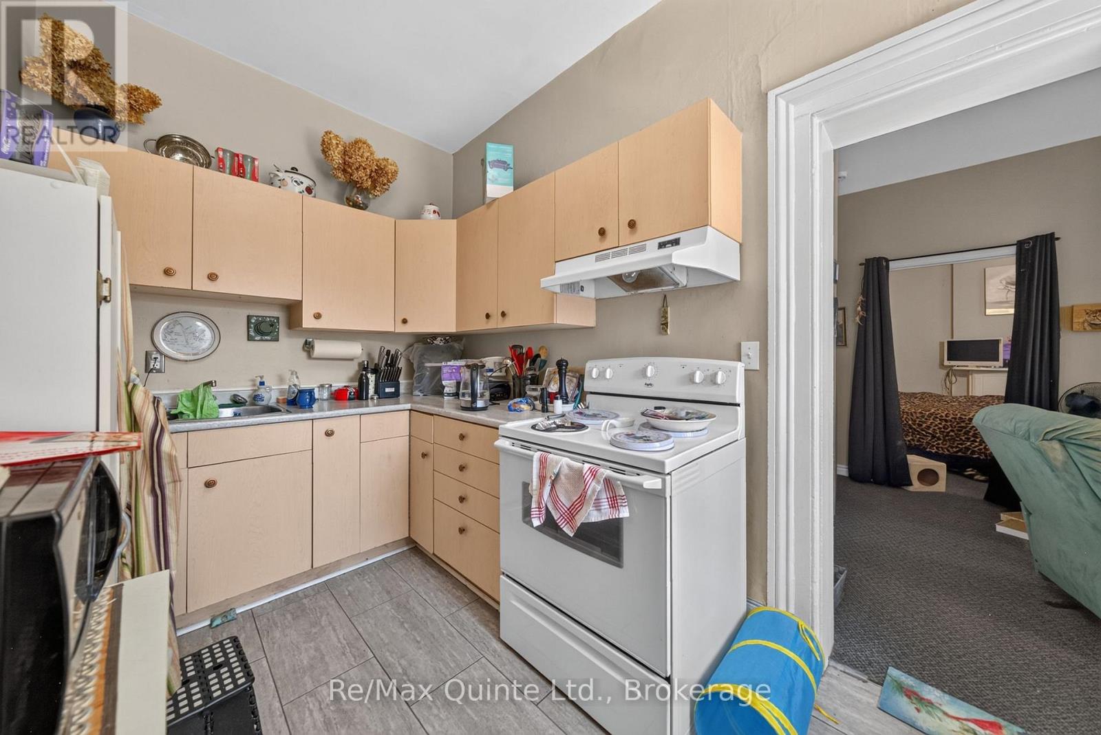 205 CHARLES STREET - Image 49