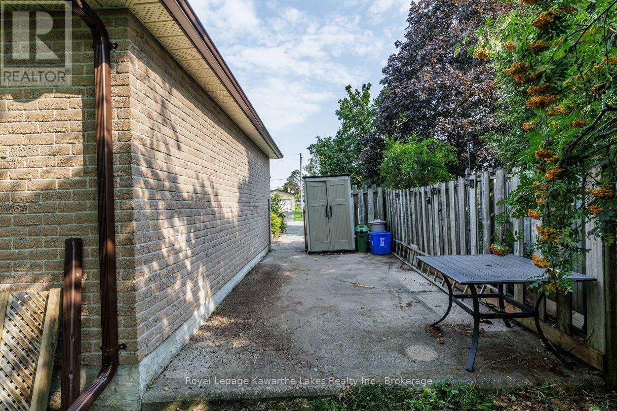 45 SINCLAIR STREET - Image 11