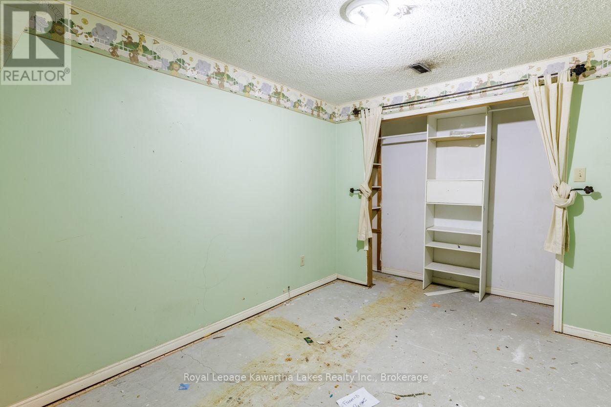 45 SINCLAIR STREET - 37