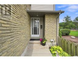 193 Deveron Crescent, London South, ON N5Z4J7 Photo 8