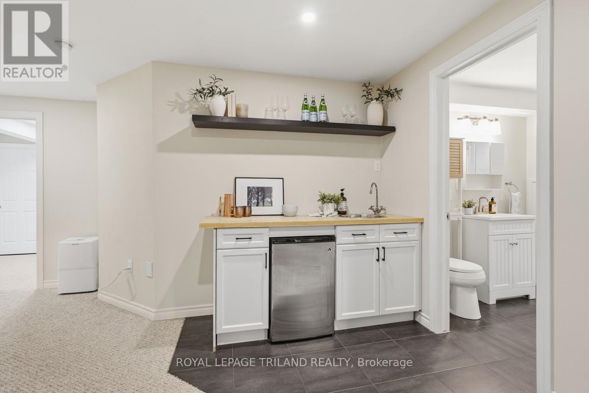 365 RICHMEADOW ROAD - Image 30