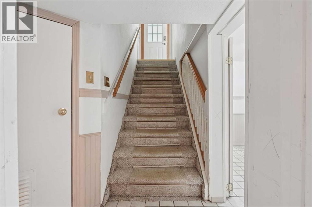 736 2 Street West - Photo 18