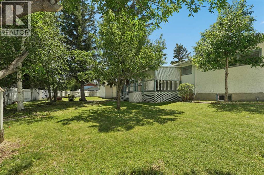 736 2 Street West - Photo 35