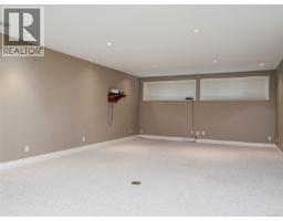 2265 Sage Lane, Saanich, BC V8N6L6 Photo 25