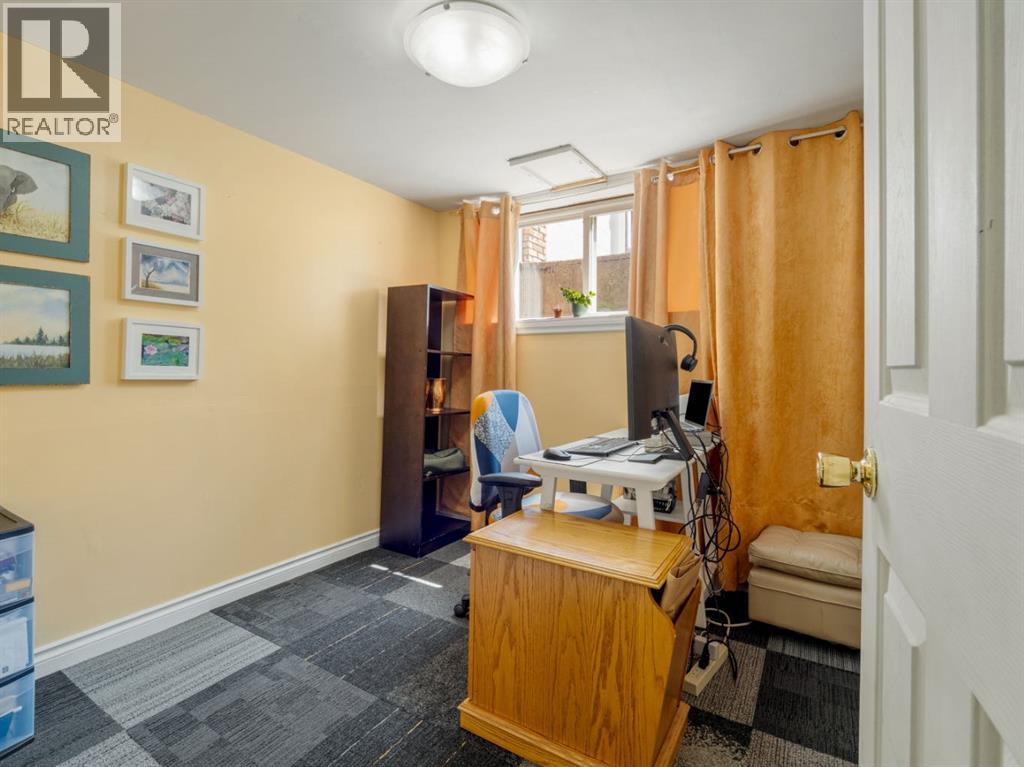 510 3 Street West - Photo 36