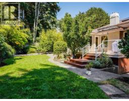 2265 Sage Lane, Saanich, BC V8N6L6 Photo 39