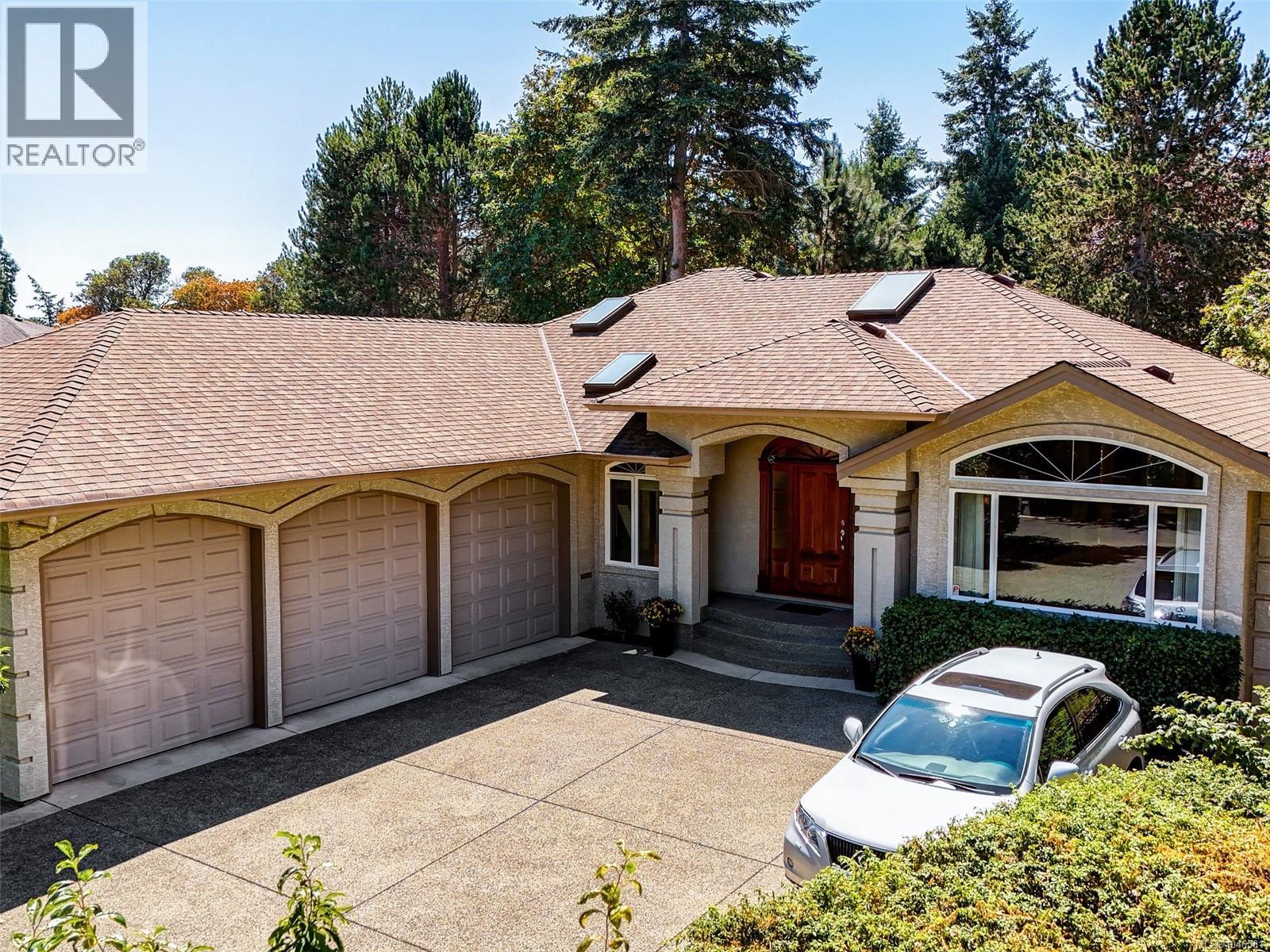  2265 Sage Lane, Saanich