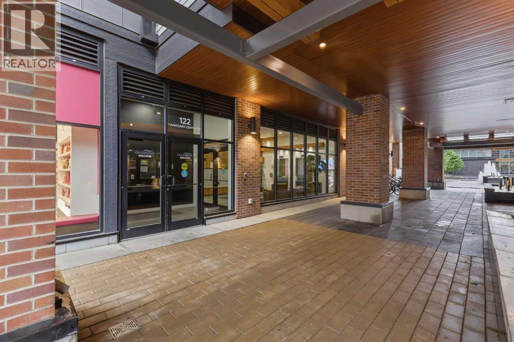 122 Mahogany Centre Southeast