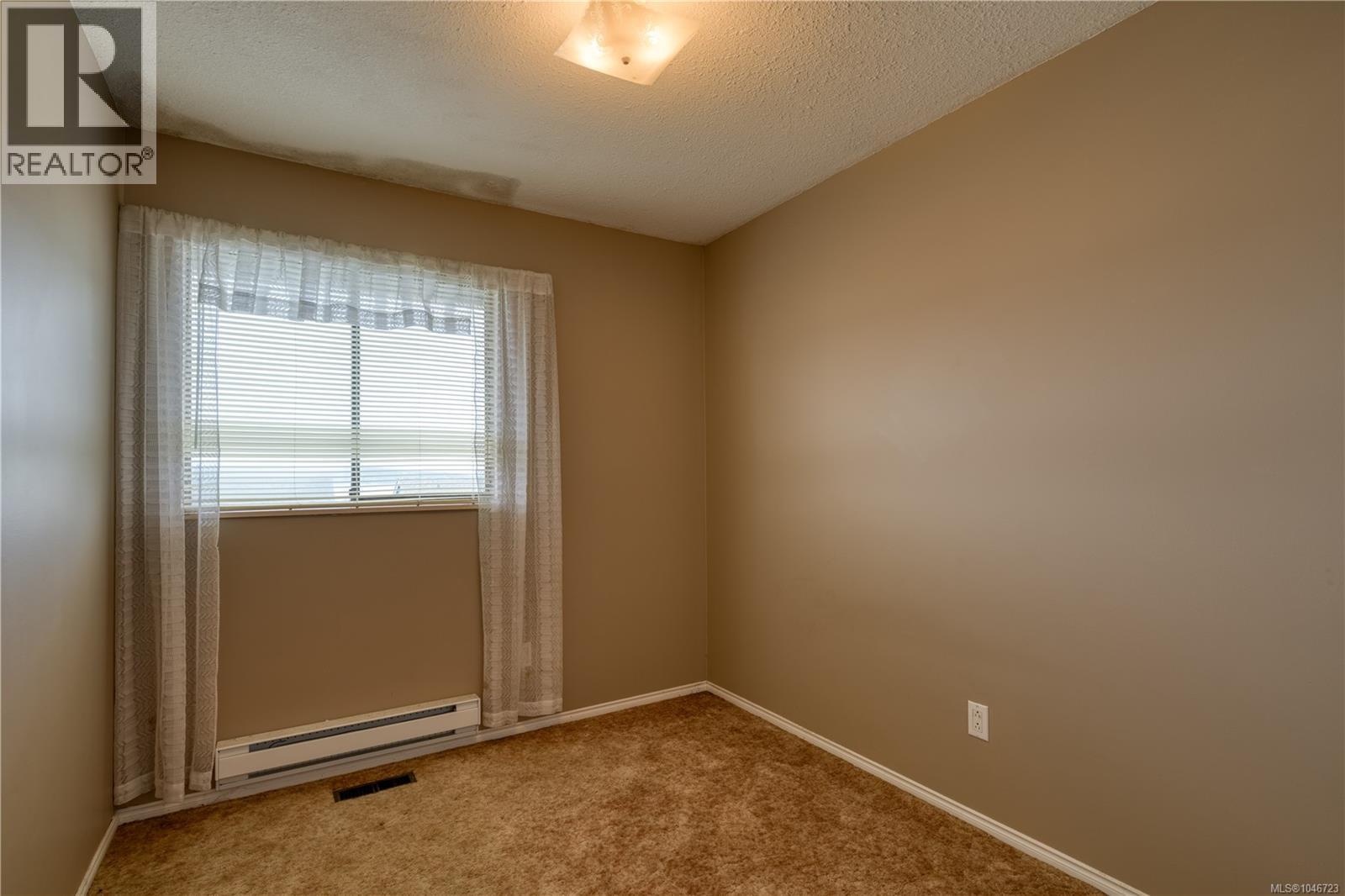 2079 Camosun Cres - 18