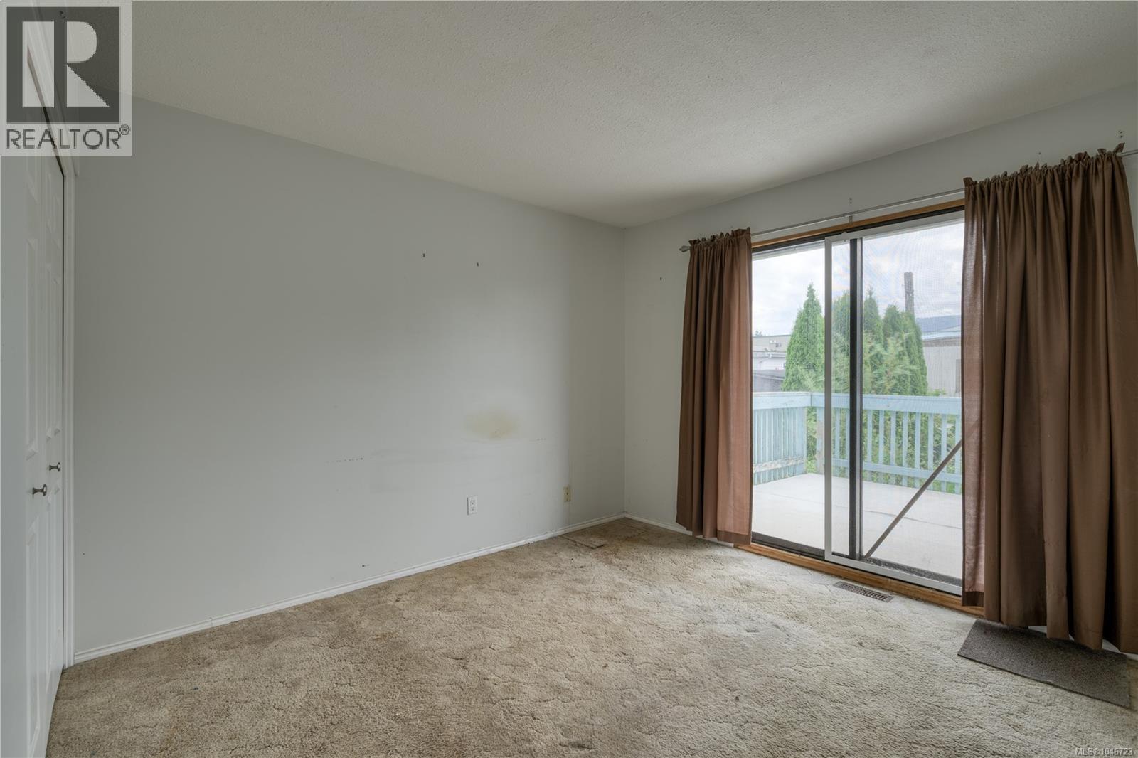 2079 Camosun Cres - 16